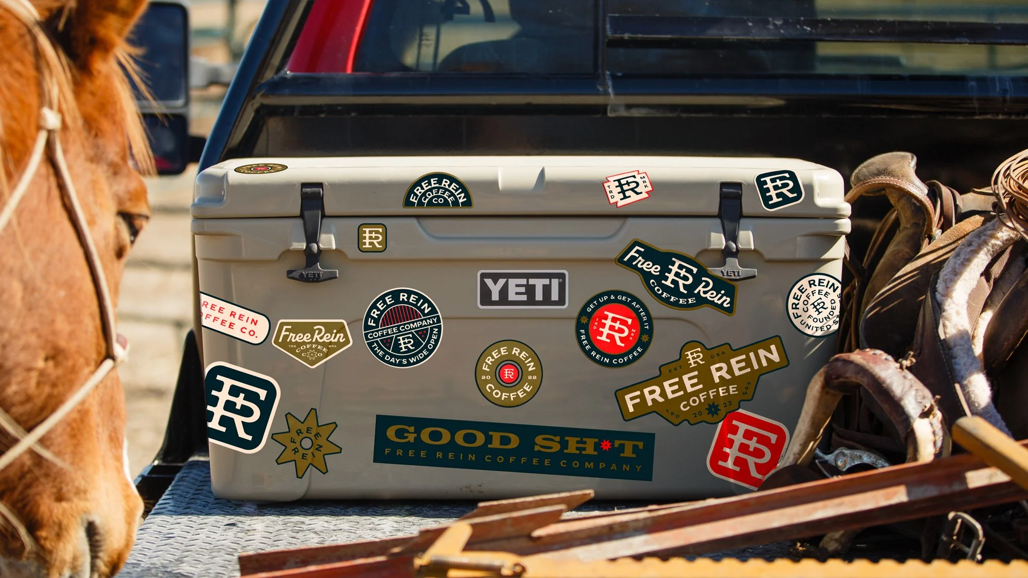 FR_YETI_StickerBomb.jpg