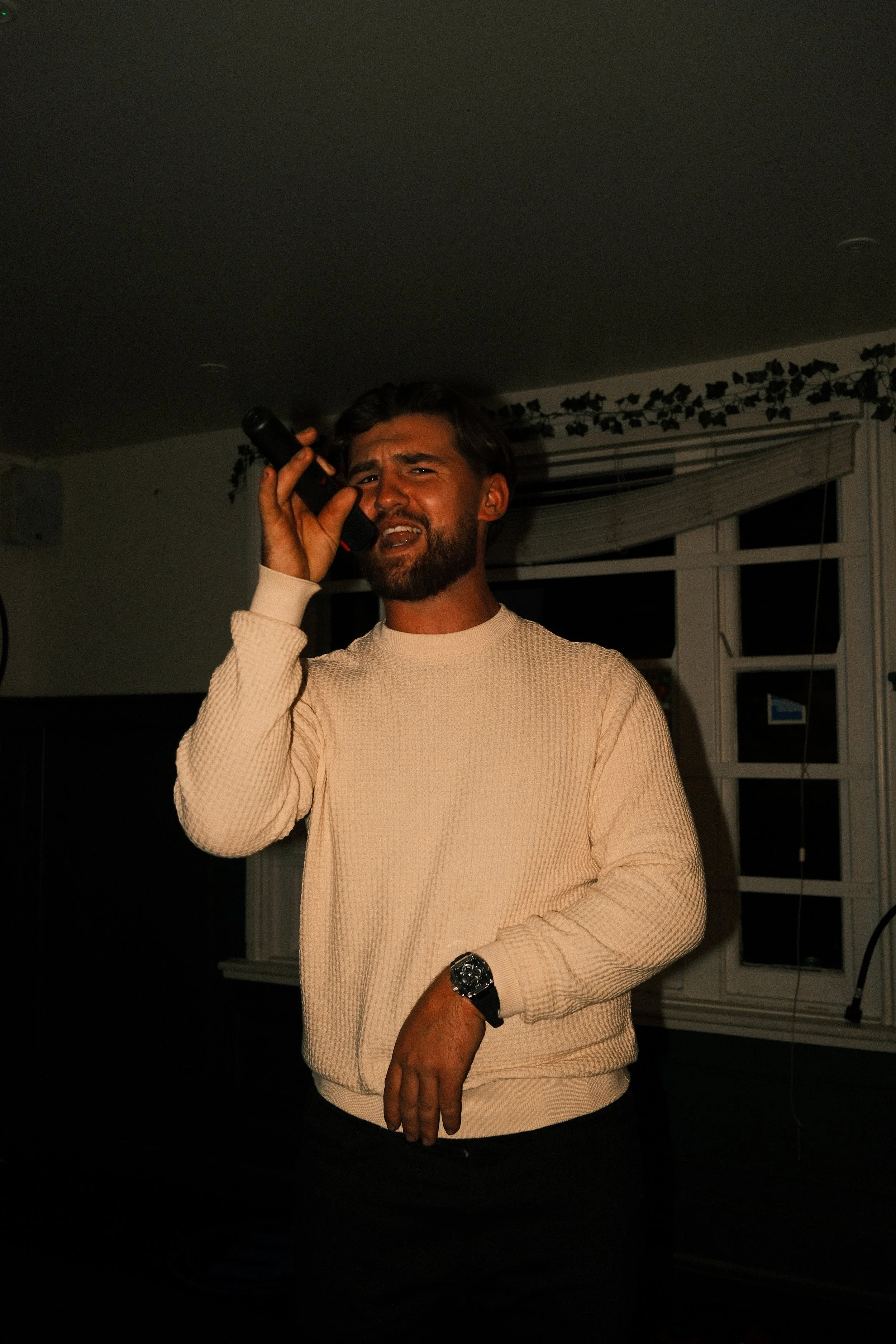 tommy singing.JPG