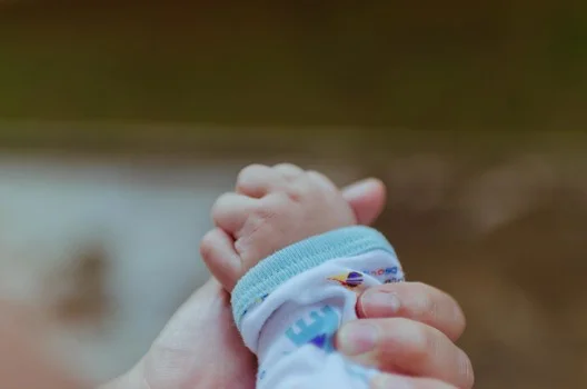 hand-palm-baby-medium.jpg