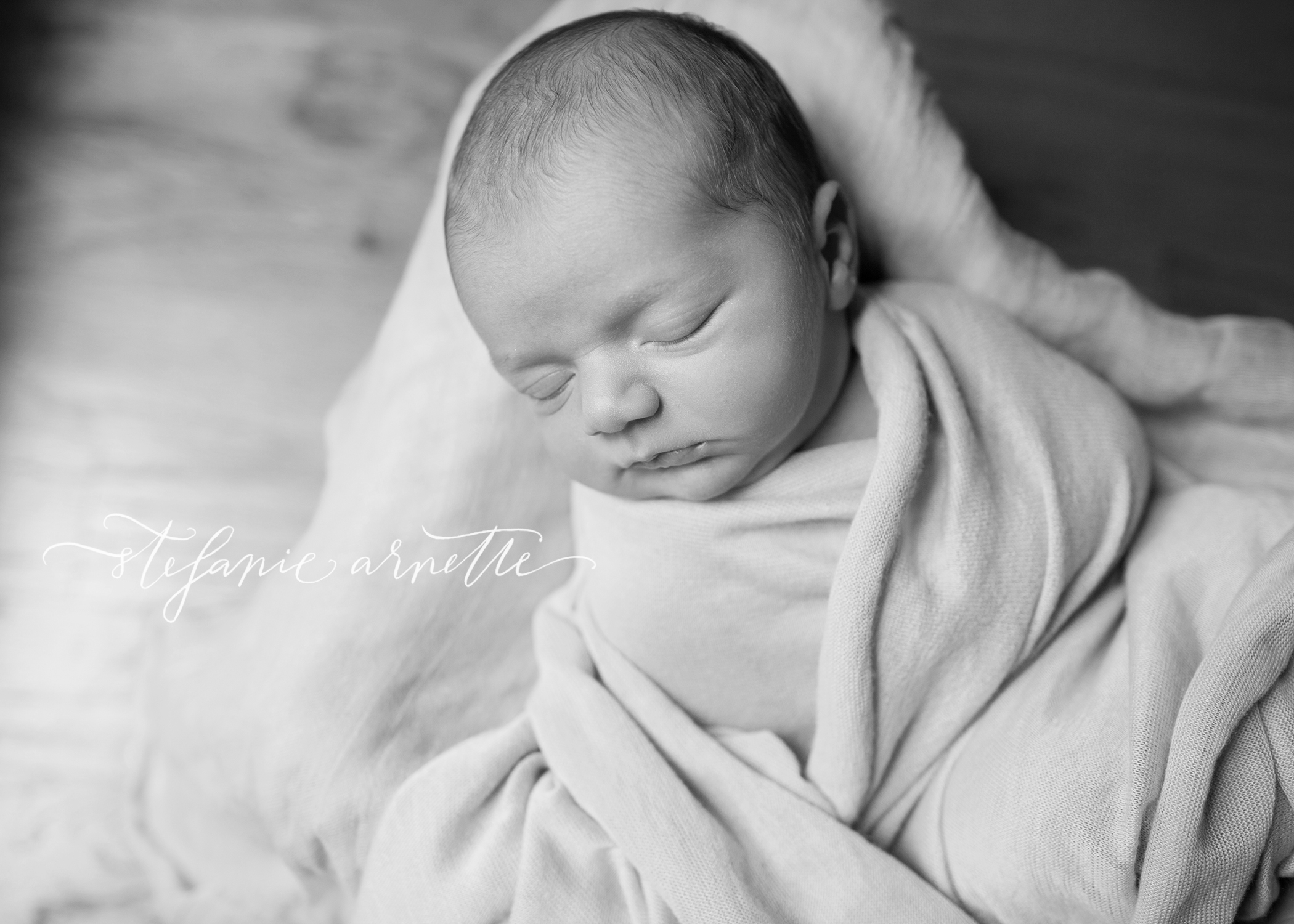 newborn-170bw.jpg