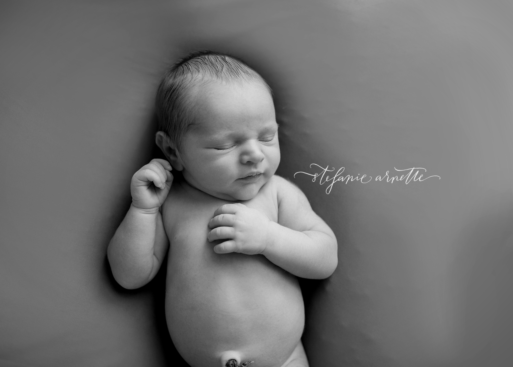 newborn-110bw.jpg