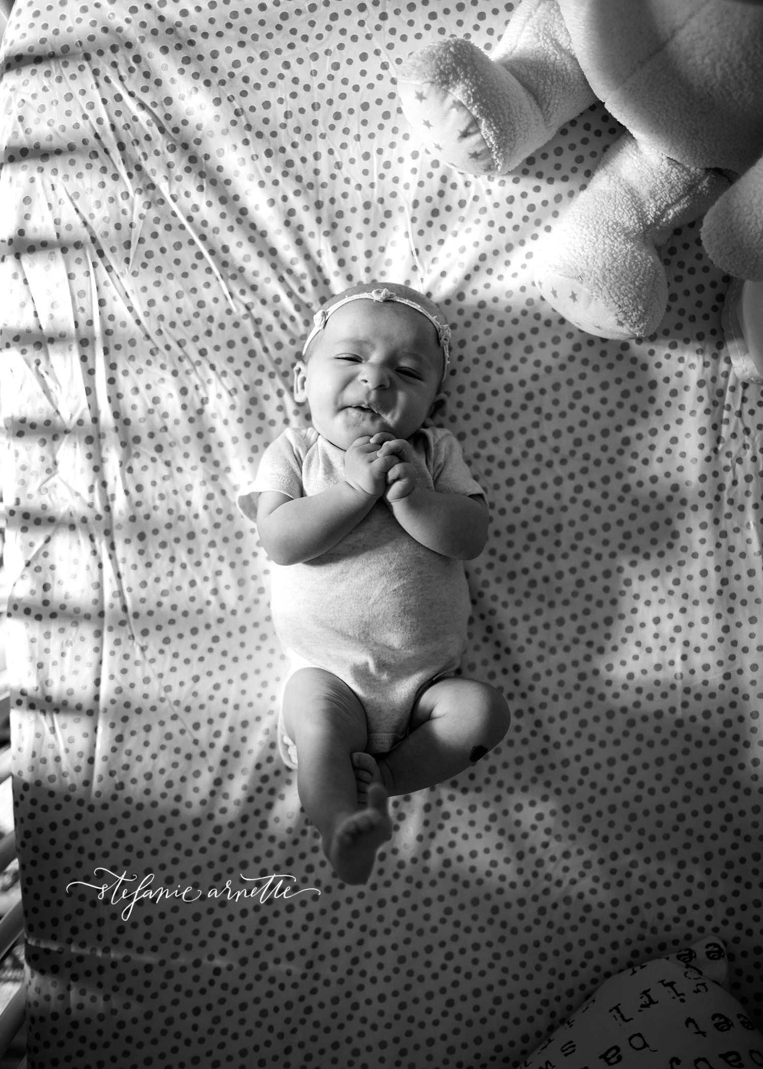 newborn (43)bw.jpg