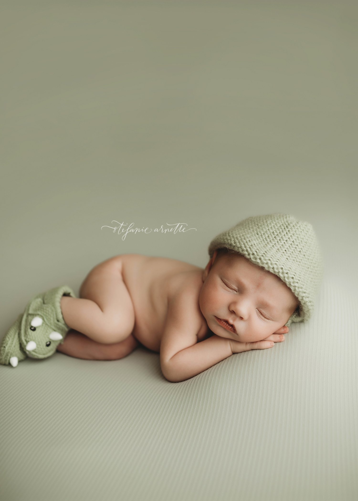 fayetteville newborn photographer_11.jpg