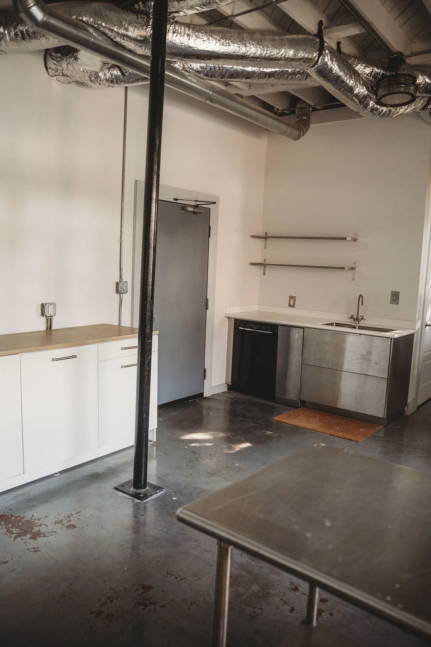 kitchen for rent_12.jpg