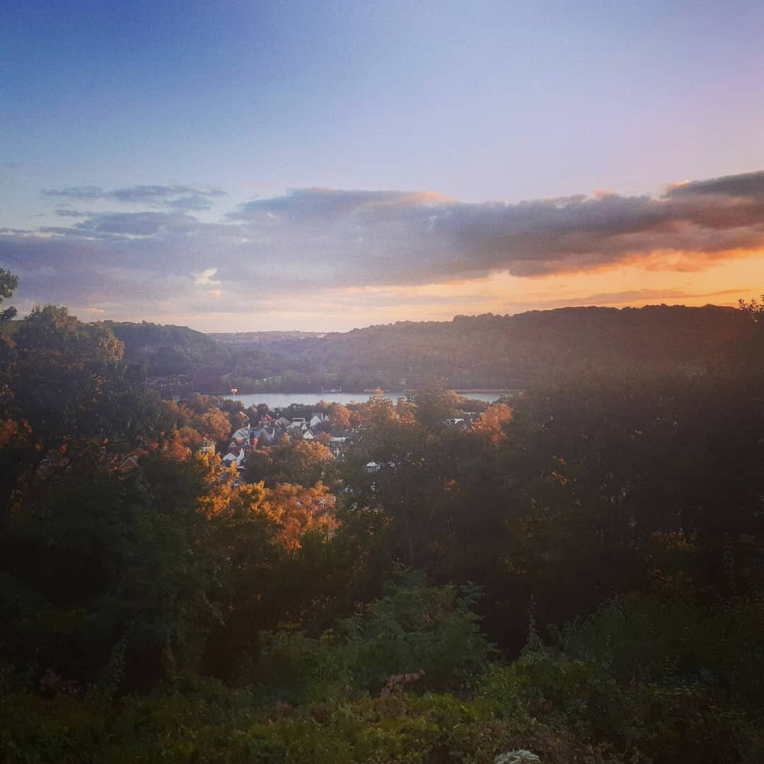 You never know where work will take you!

#cityview #alleghenyriver #aspinwall #pittsburgh #ontopoftheworld #landscaping #yardwork #inthecaddy #sunset #autumnafternoon #youcanfeelitintheair #riverviews #trainbridges #overthewater