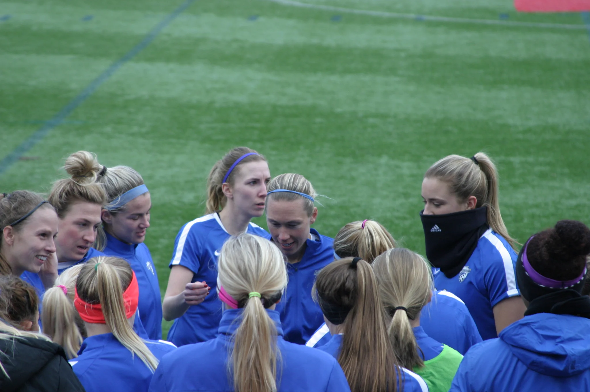 USWNT Defender Whitney Engen assembles the team before the opening whistle.