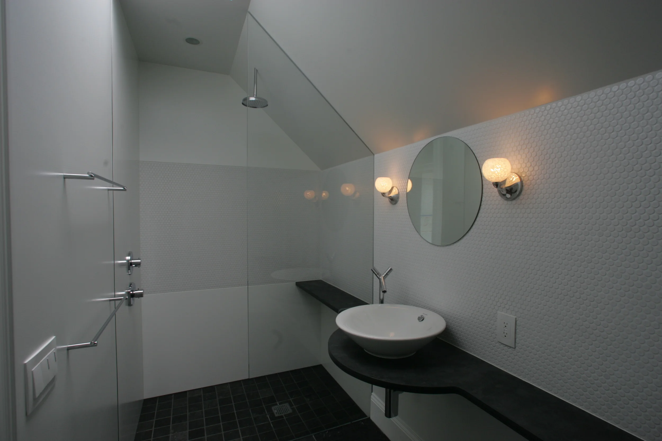 bathroom_NoeSt029_ward.jpg