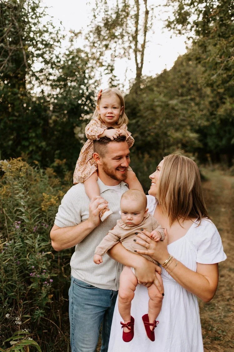 How to book a portrait session with Amber Jablonski Photography