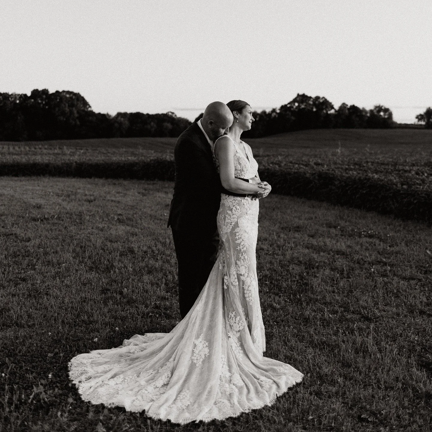 A+S in b+w ✨

#wisconsinwedding
#wisconsinweddingphotographer 
#justsaidyes 
#weddingphotographer
#milwaukeephotographer 
#milwaukeeweddingphotographer
