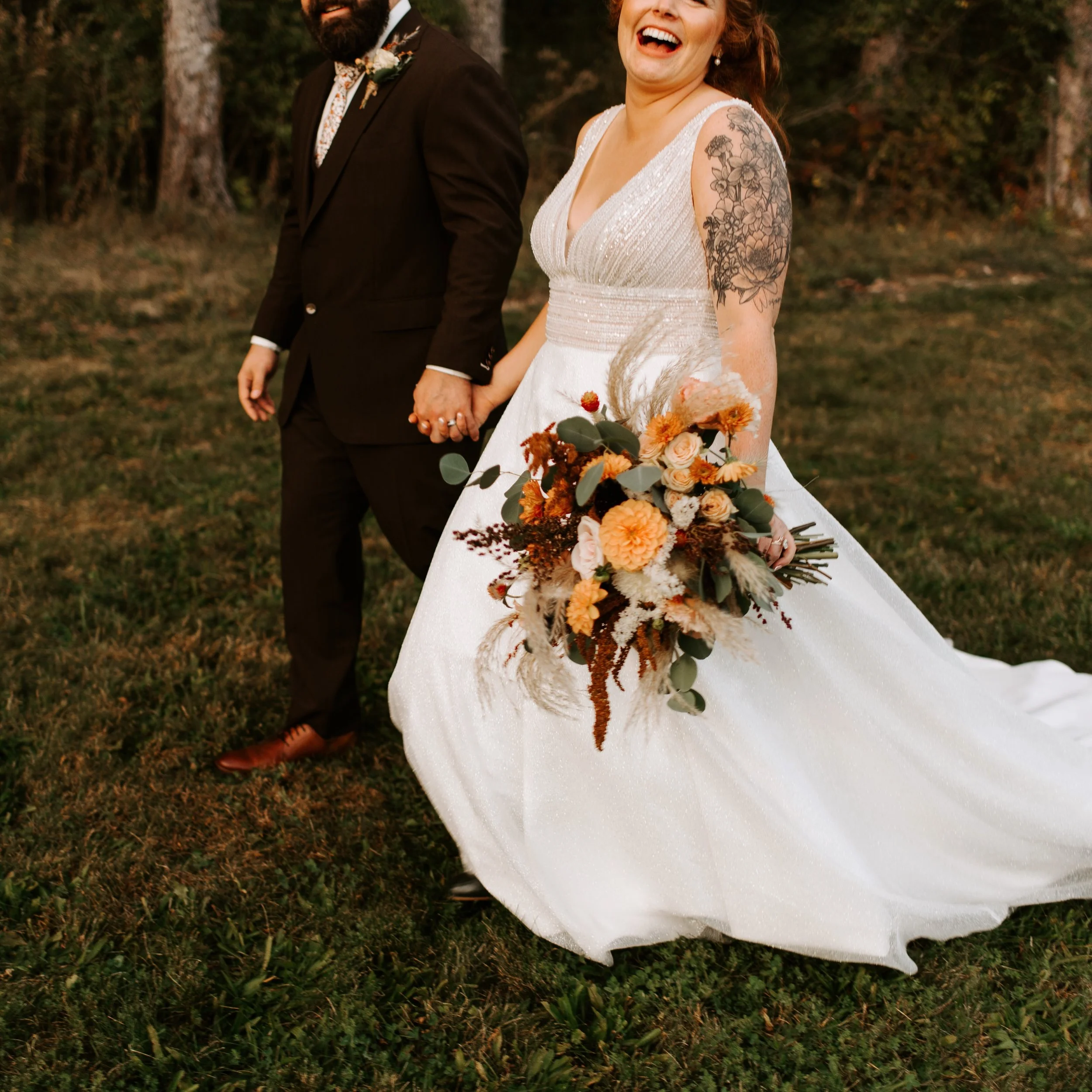 on our way into the weekend &rarr; ✨

milwaukee wedding photographer | wisconsin wedding | candid wedding photography | wedding day moments 

#MilwaukeeWeddingPhotographer
#WisconsinWeddingPhotographer
#WeddingDayMoments
#WeddingInspiration
#CandidWe