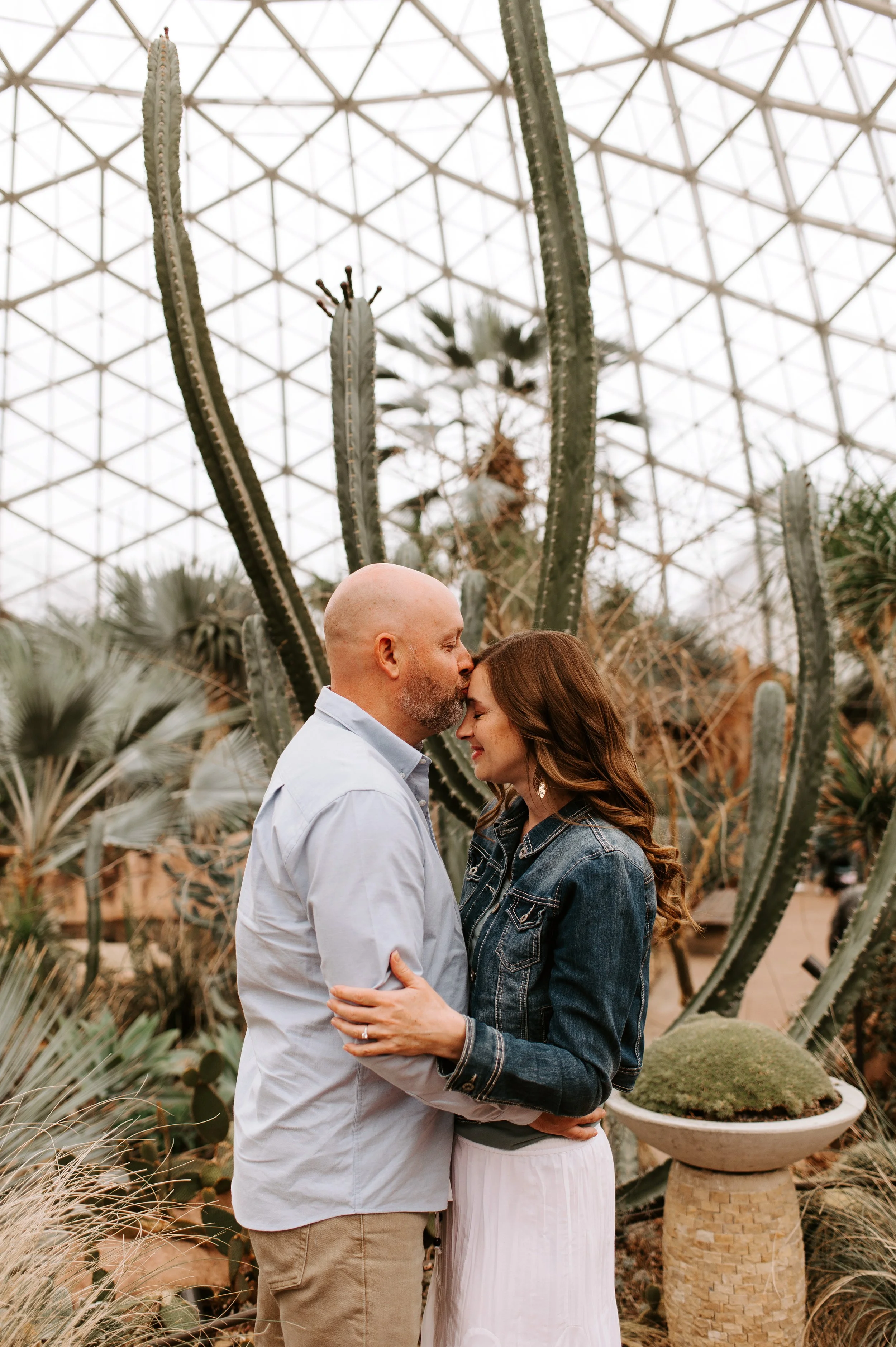 Engagement Session at the Milwaukee Domes | Milwaukee Engagement Photographer
