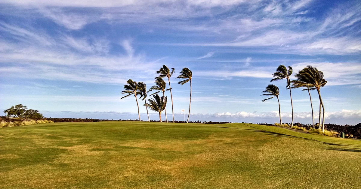 GPS Rangefinder App vs. Handheld Rangefinder — Golf Pad