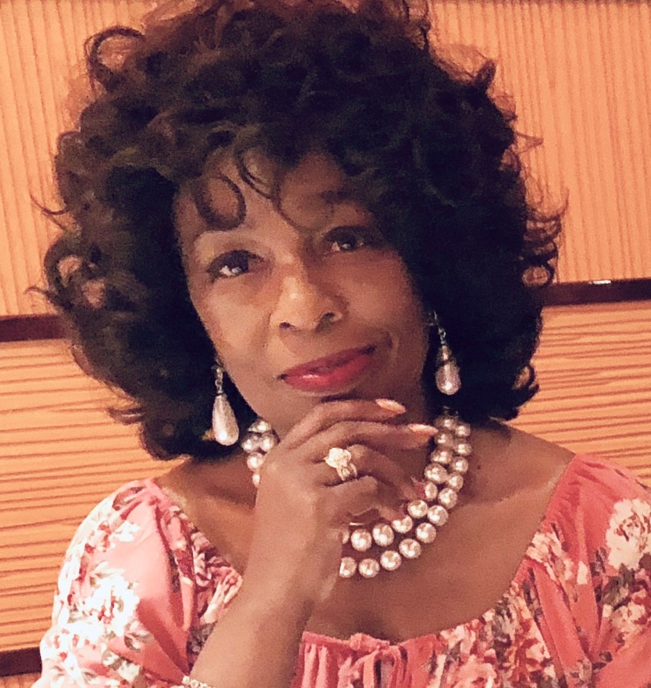 Anita Hill Head shot.jpg