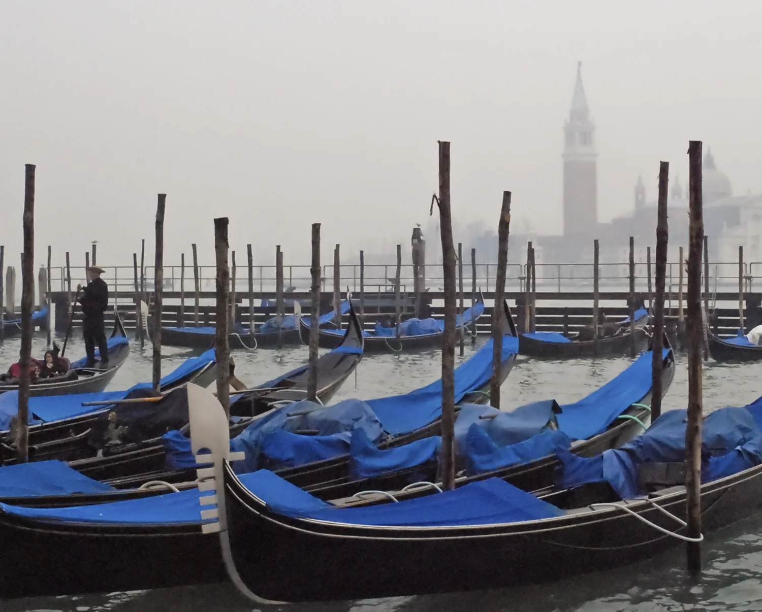 gondolas.jpg