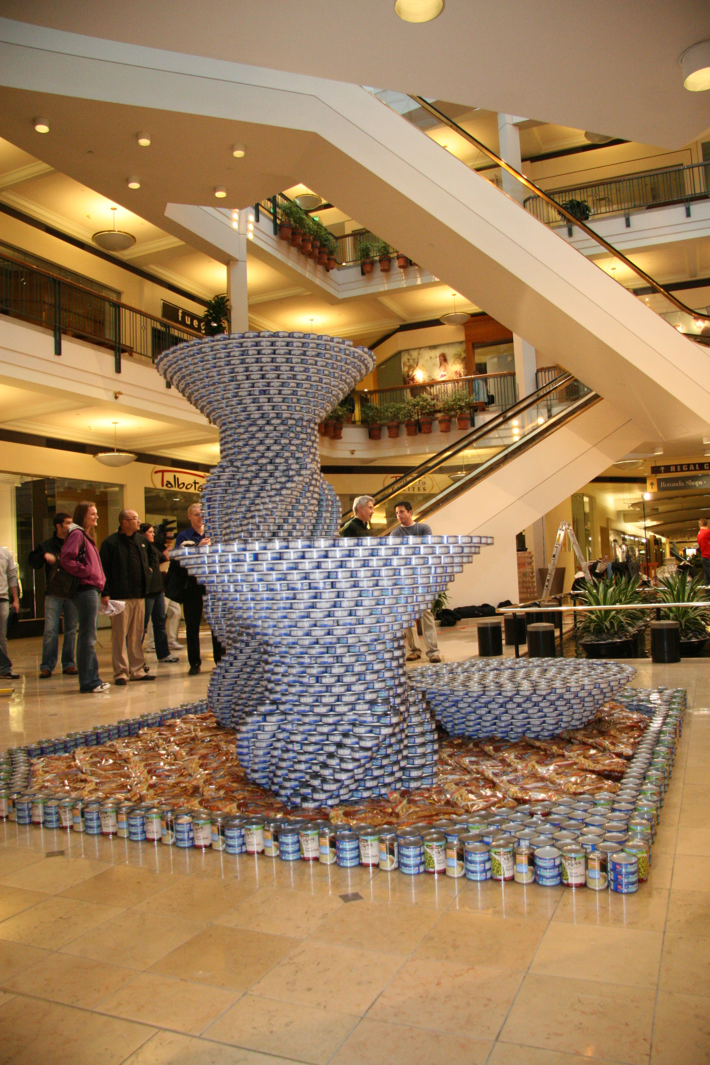 Canstruction 2011_Image_8_In.jpg