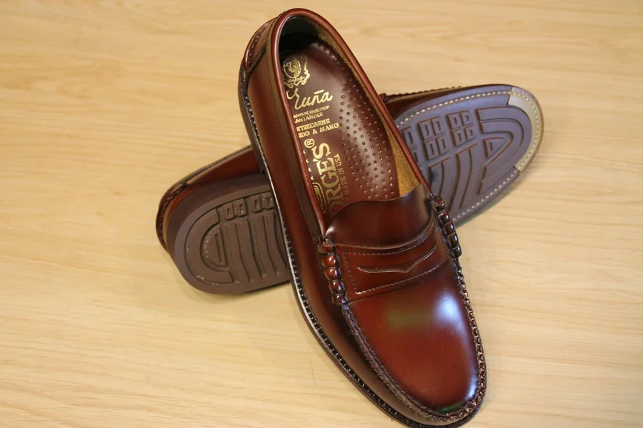 REF; 3482. Georges