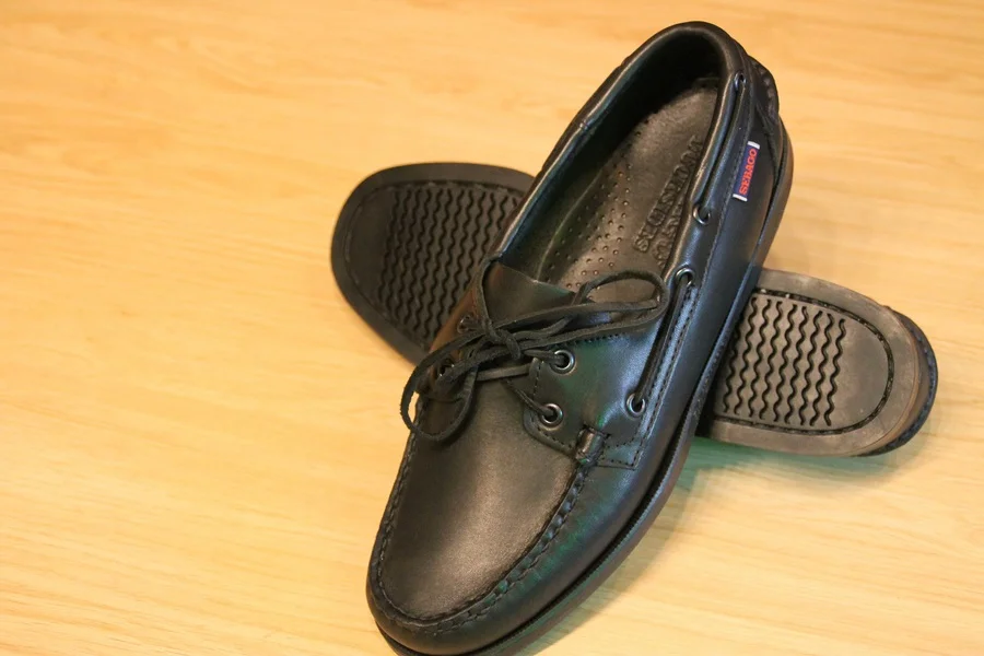 REF: 2213. Sebago