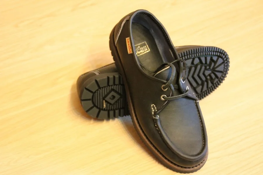 REF 2581. Apache