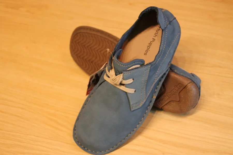 REF: 4896. Hush Puppies