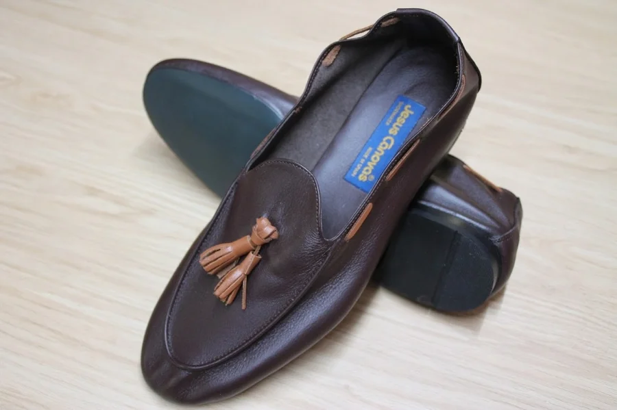 Jesus Canovas 洗お Tassel Lorfer Cuero Brown