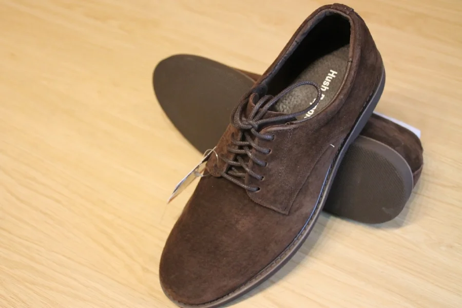 REF:5033 HUSH PUPPIES