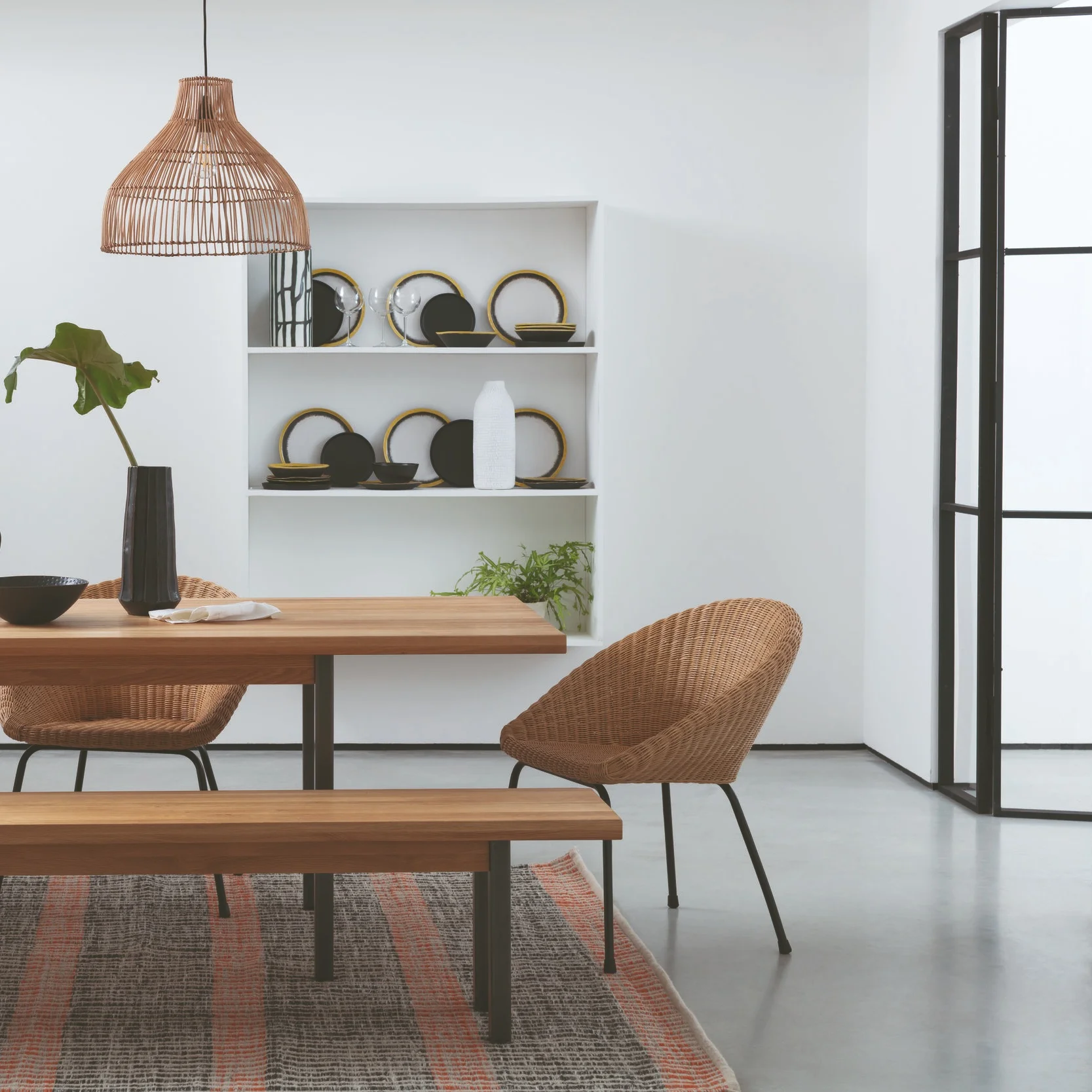 Feliz Table &amp; Bench