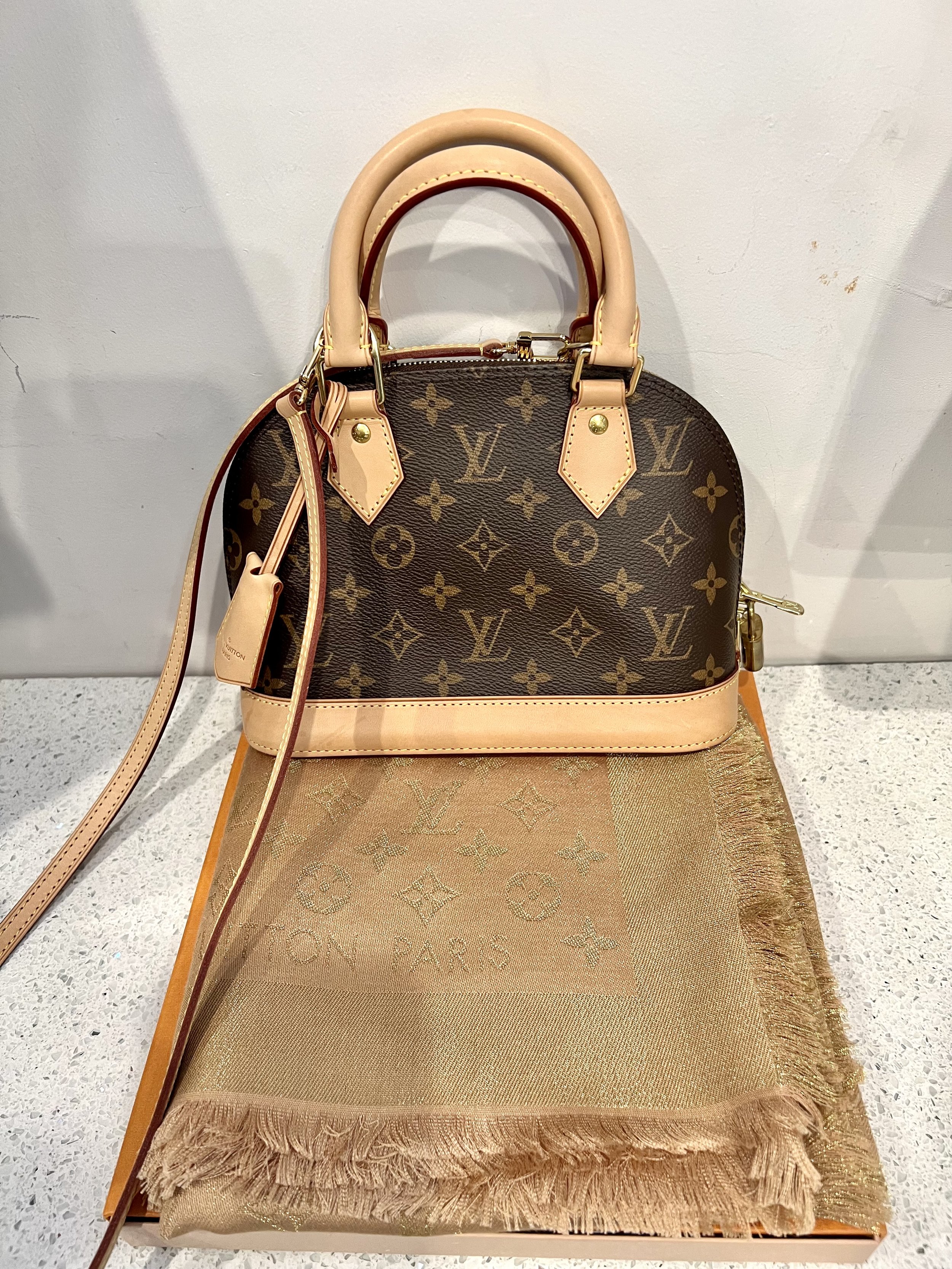 Pre-owned Louis Vuitton Alma Bb 2 Way Handbag In Peach
