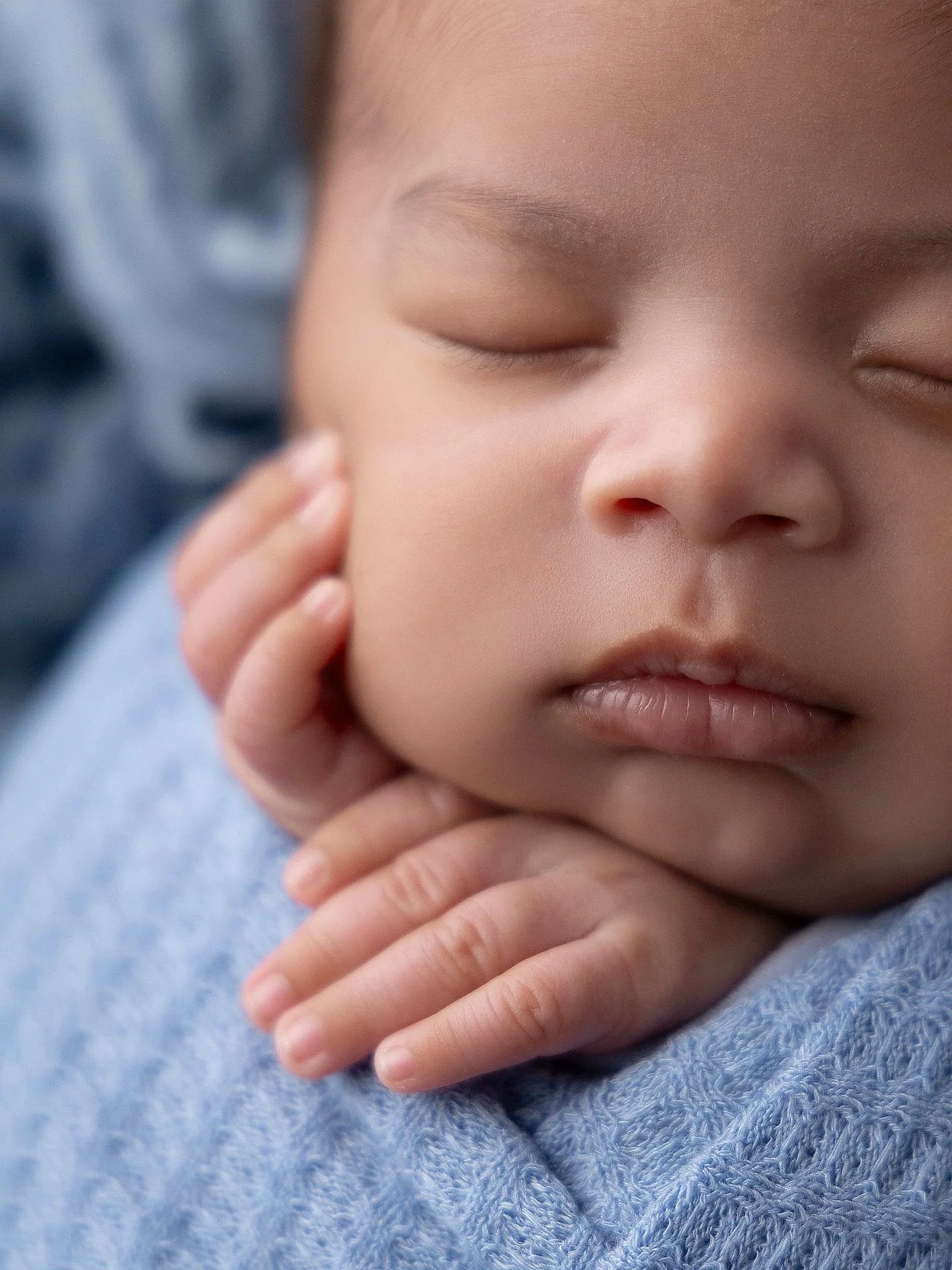 The up close newborn features π©΅π₯Ή#houstonphotographer #photooftheday 
#baytownphotographer #montbelvieuphotographer #daytonphotographer #imaginelaurenphotography 
#houstonfamilyphotographer #birthdayphotographer #houstonnewbornphotographer #baytownn