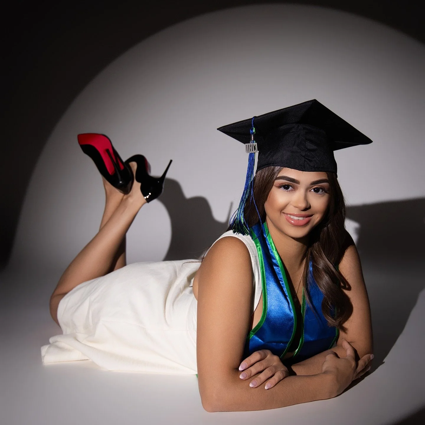 Fall &lsquo;25 Grads, we&rsquo;re ready to celebrate you! 🎓🎉 #houstonphotographer #photooftheday 
#baytownphotographer #montbelvieuphotographer #daytonphotographer #imaginelaurenphotography 
#houstonfamilyphotographer #birthdayphotographer #houston