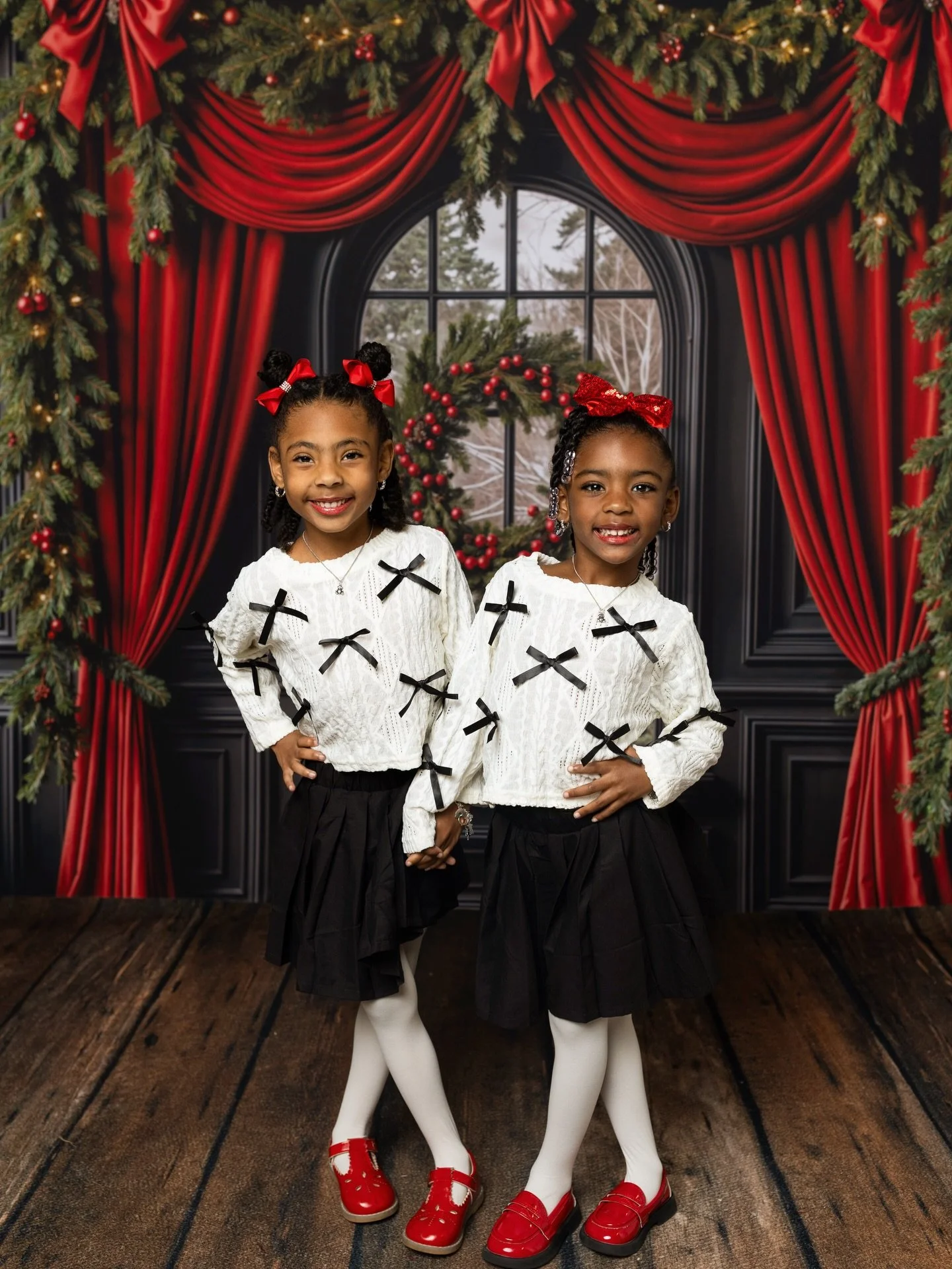 Christmas Cuties 🥰 🎄✨ #imaginelaurenphotography #houstonchristmasphotography #houstonphotographer