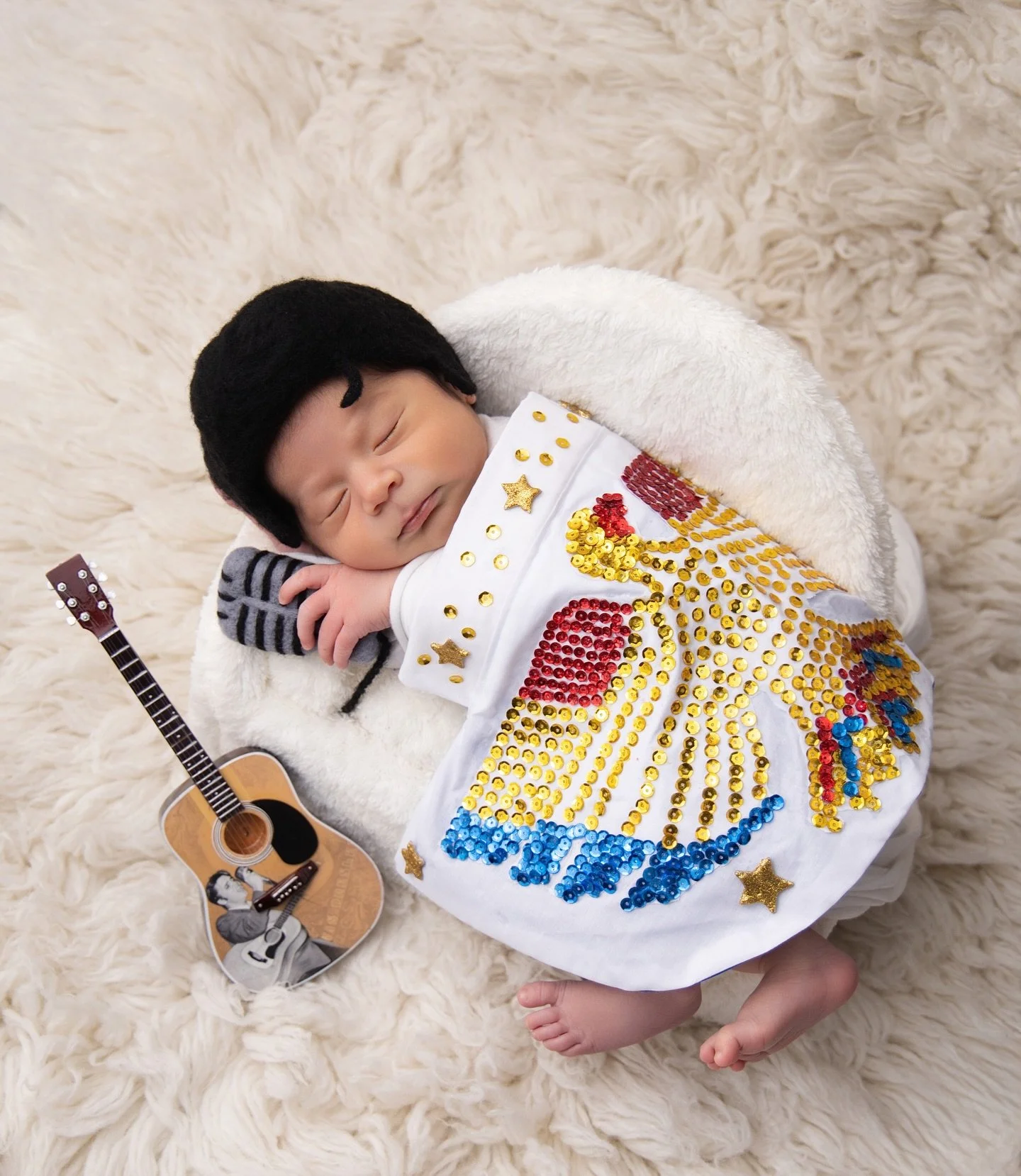 If you know @imaginelaurenn, you know she is a huge @elvis fanatic and this little guy almost had the same birthday as Elvis! 🎸⚡️ Introducing ILP&rsquo;s newly appointed CFO and little King, Christopher John III! 🩵 #imaginelaurenphotography #housto