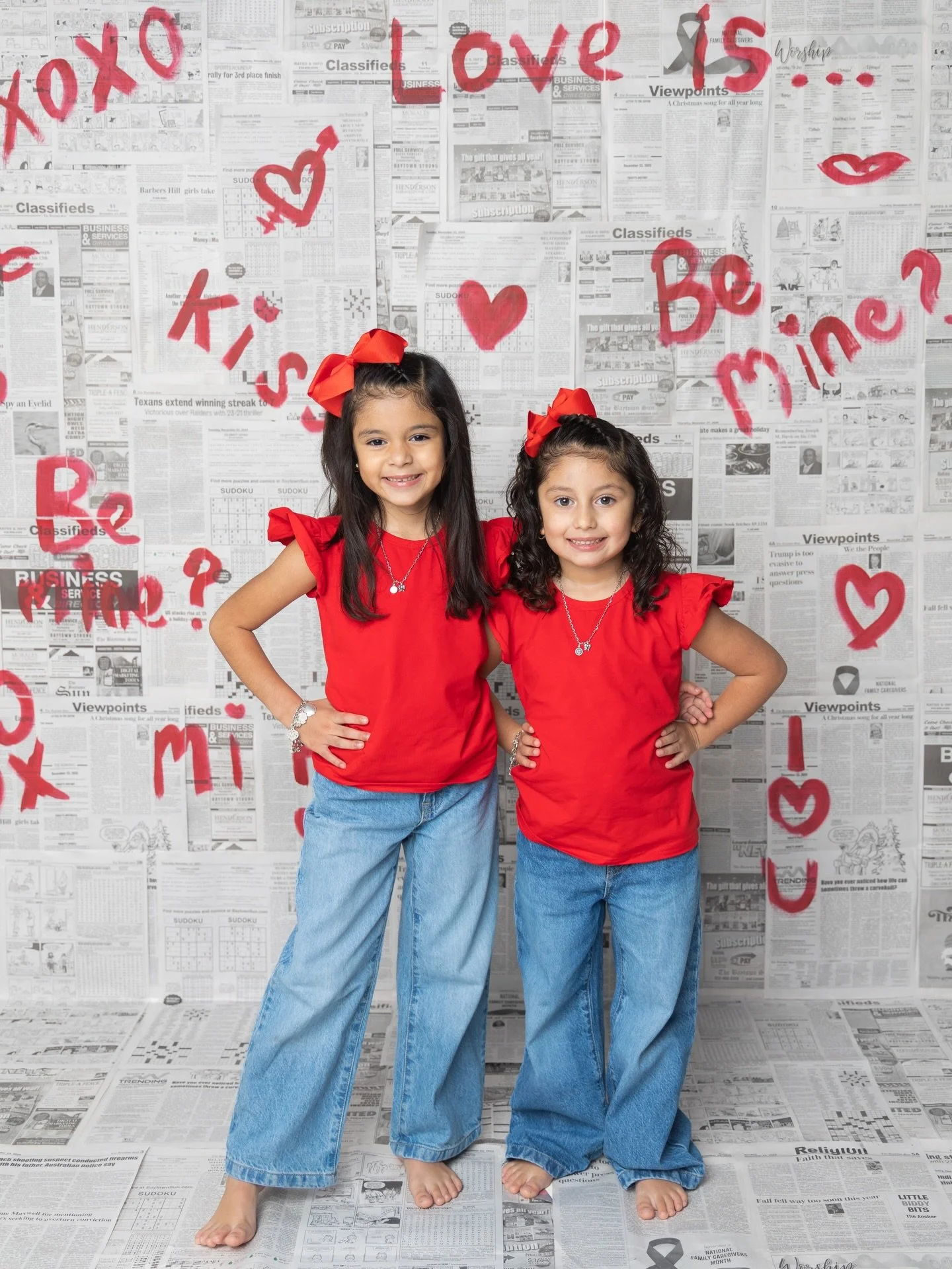 Come have some fun with us during Valentine Mini&rsquo;s at our studio! We love the season of LOVE ❤️ Link to book is in our bio 🥰 #imaginelaurenphotography #houstonphotography #houstonphotographers