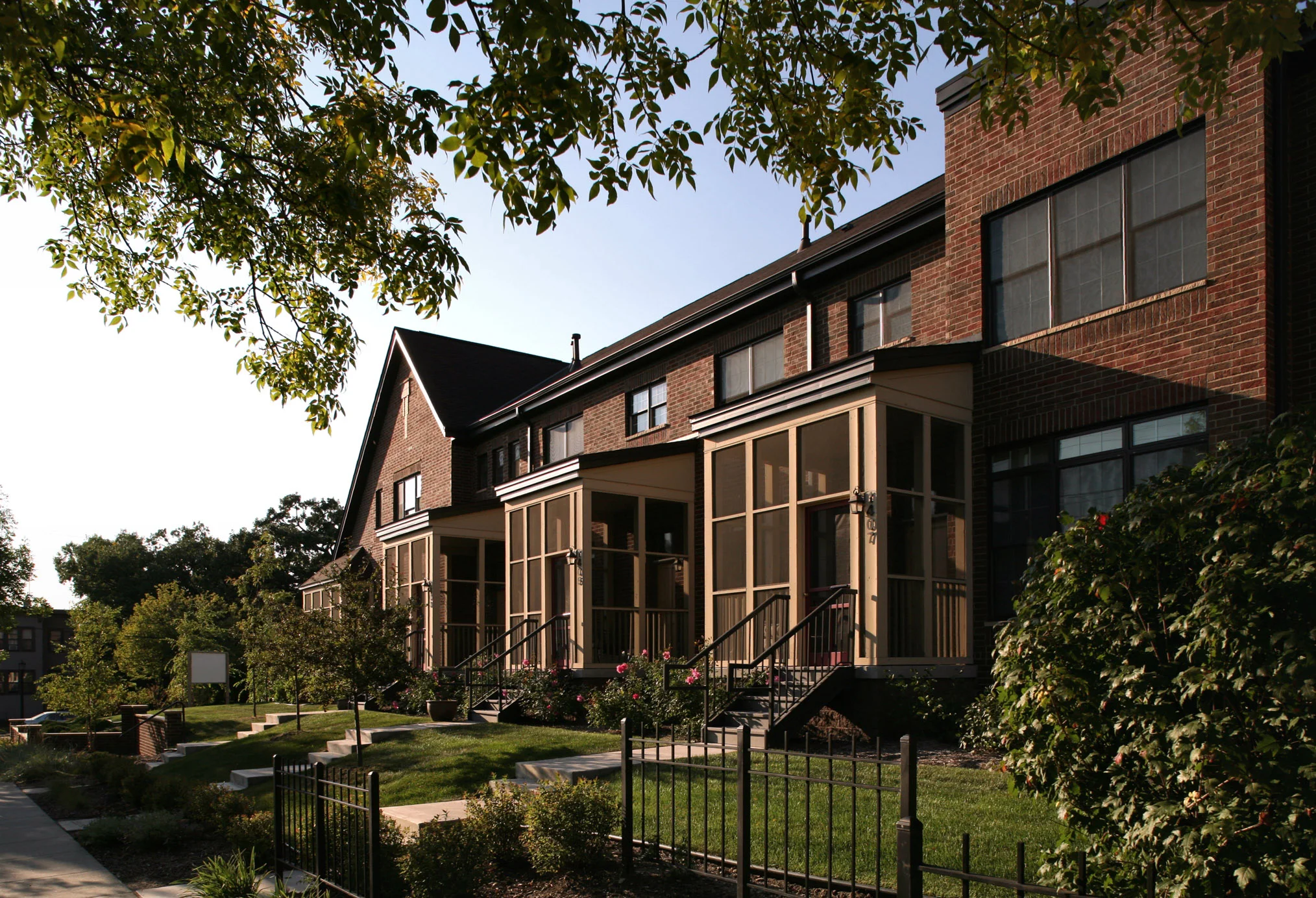 East River Mews-AExt-03.jpg