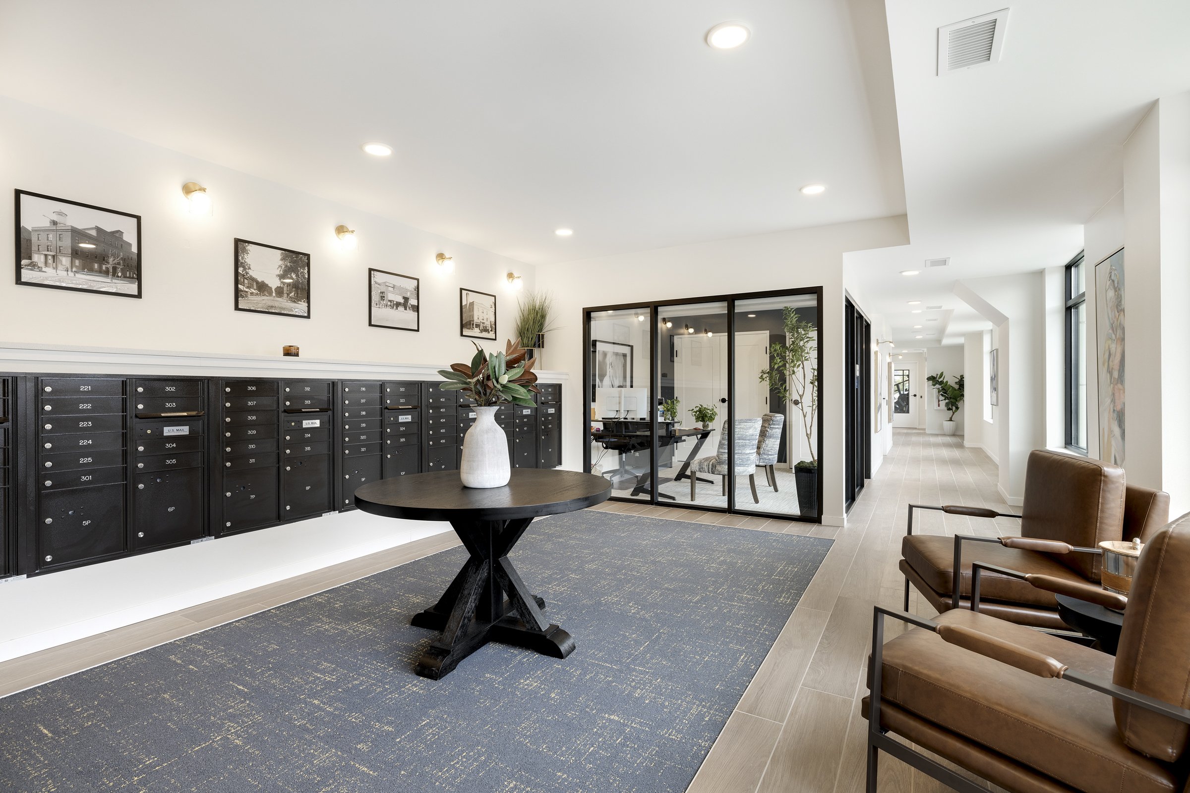 Ebert Construction_Collage Architects_The Emery_Amenities_002.jpg