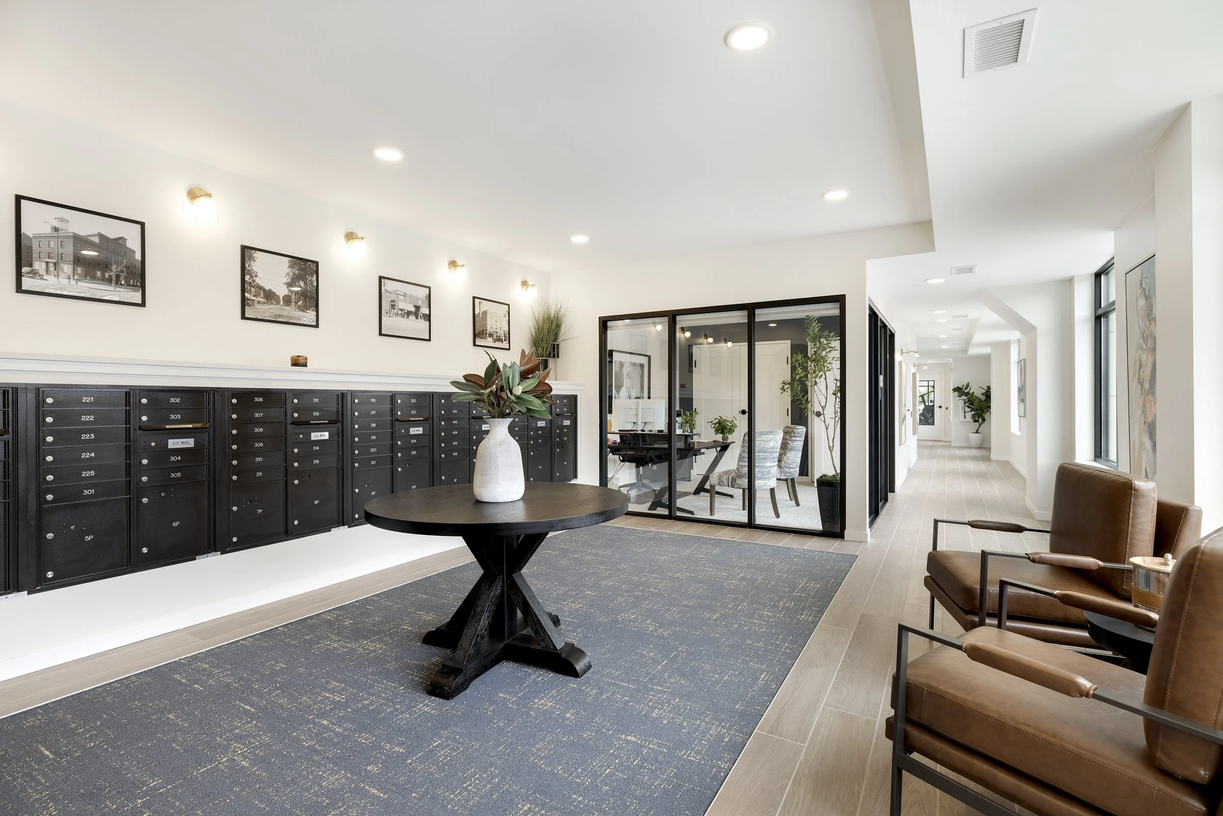 Ebert Construction_Collage Architects_The Emery_Amenities_002.jpg