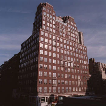 Park Avenue Court New York City, East 86th Street 300,000 SF luxury apartment tower; Partners with Zeckendorf Organization 
