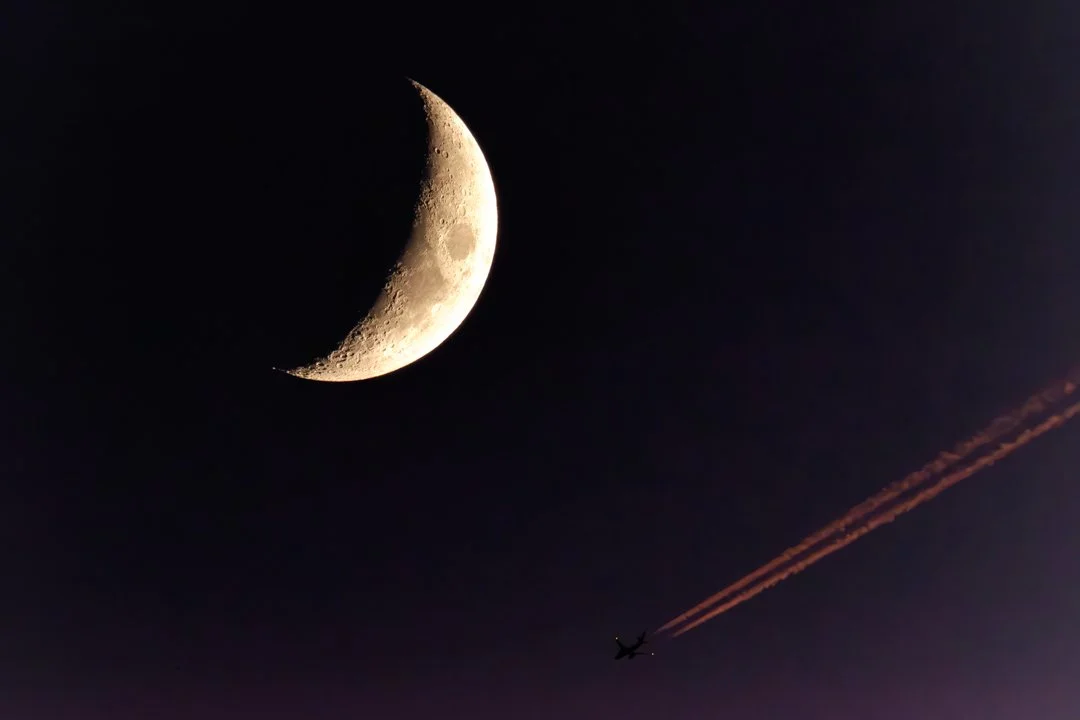 2020 Crescent Moon Airliner