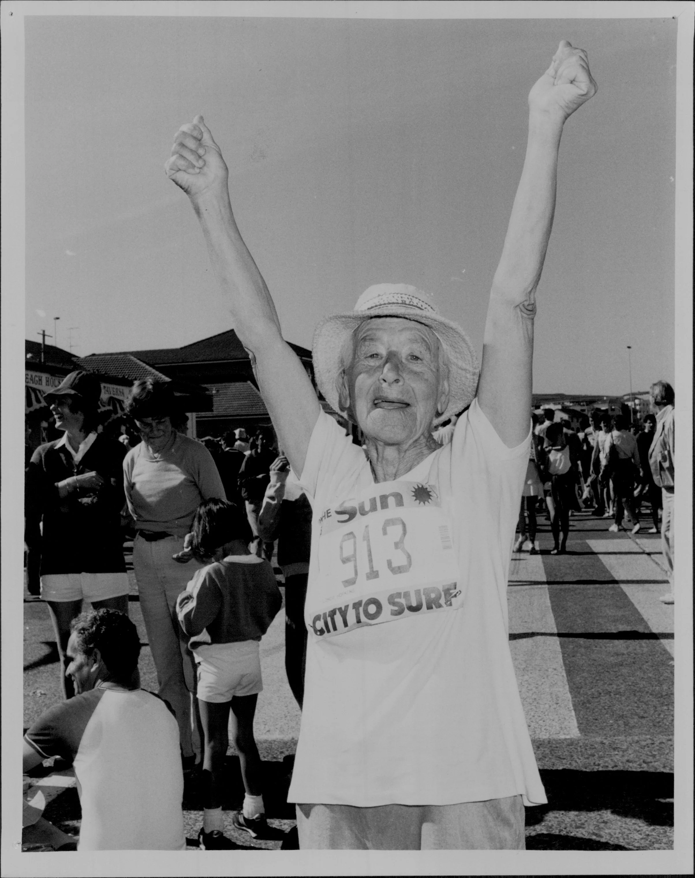 Young at heart, runner 913 conquers City2Surf in 1986.
