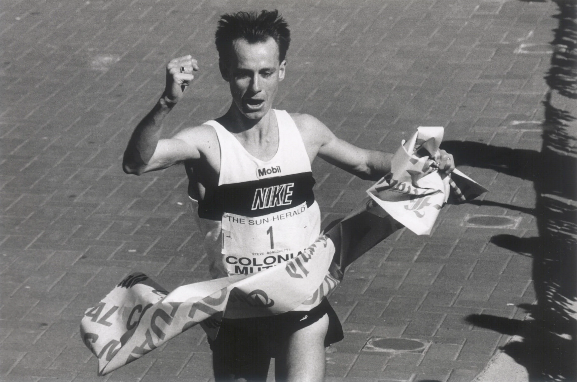 Steve Moneghetti claiming his title in 1991