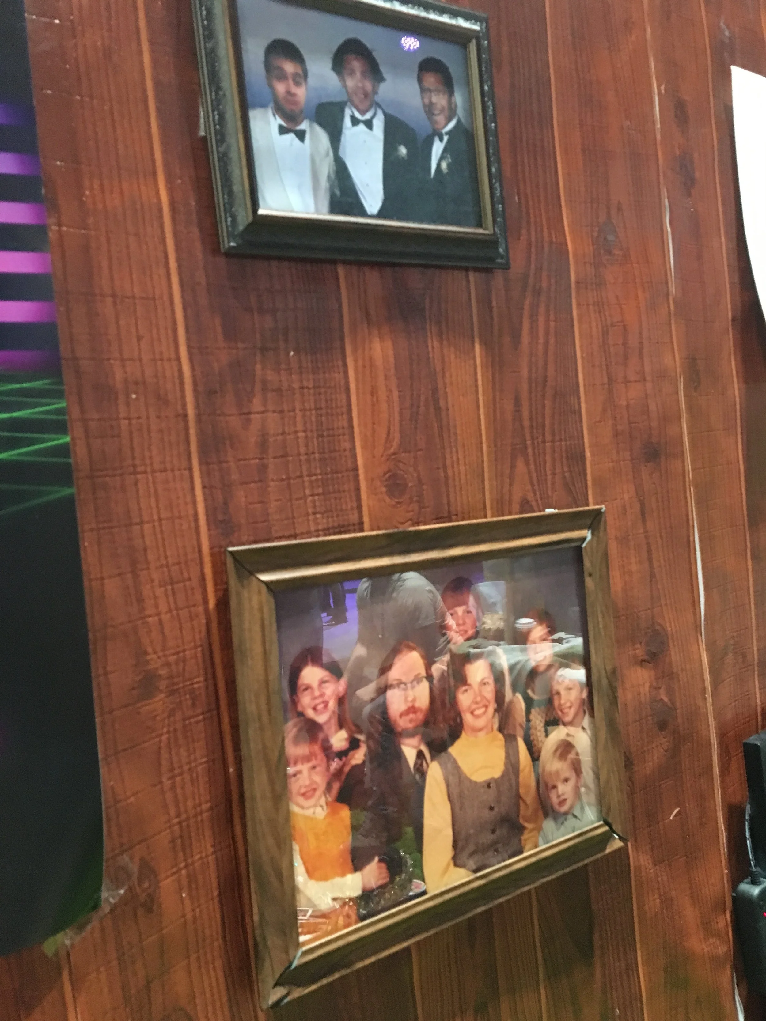 70's inspired Family Portrait Details