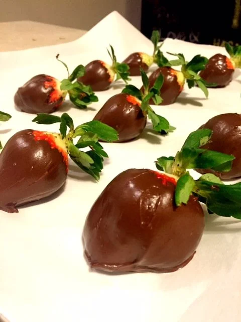5 minute Chocolate Covered Strawberries 