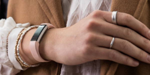 www.fitbit.com/alta