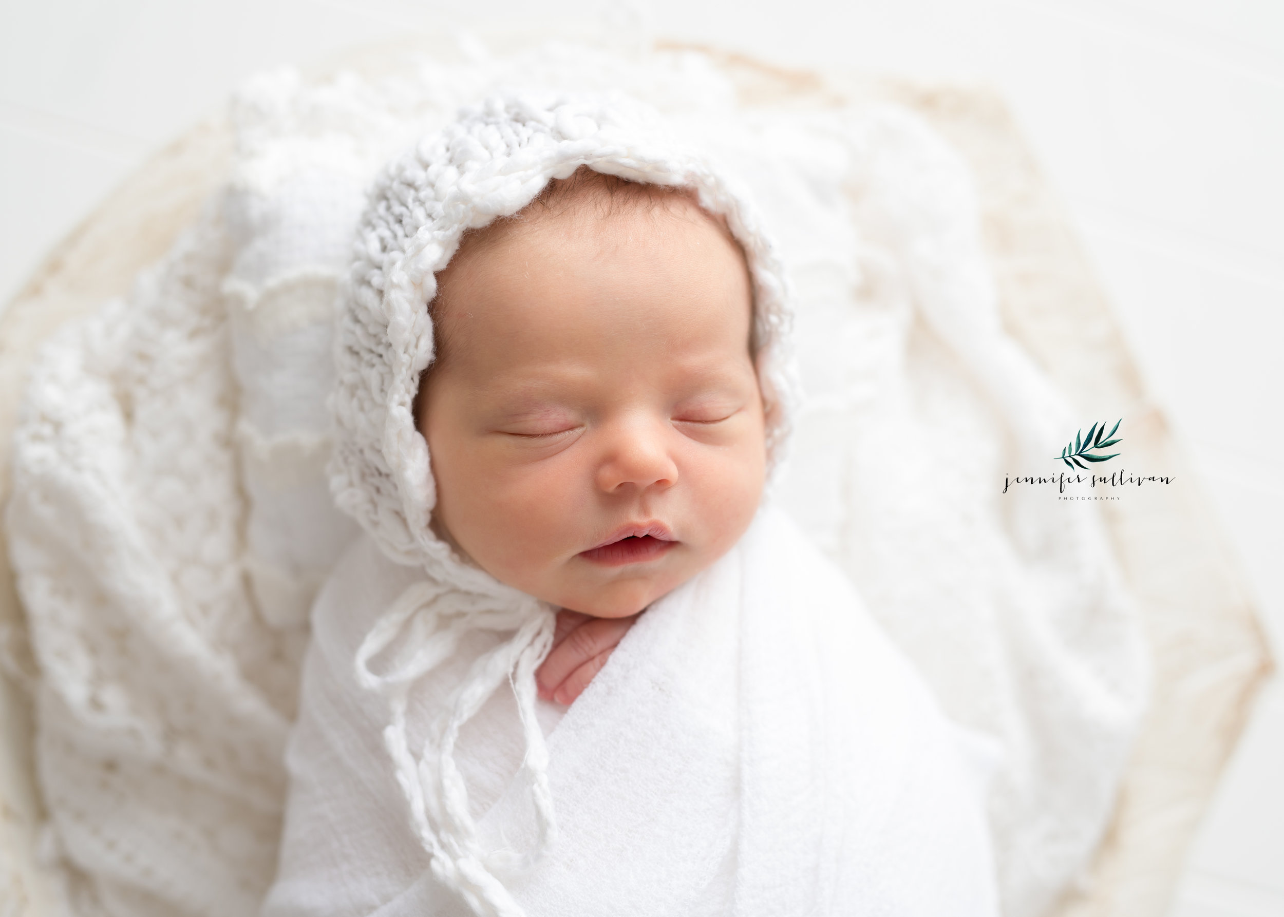 DARTMOUTH  NEWBORN PHOTOGRAPHER-400-8.jpg