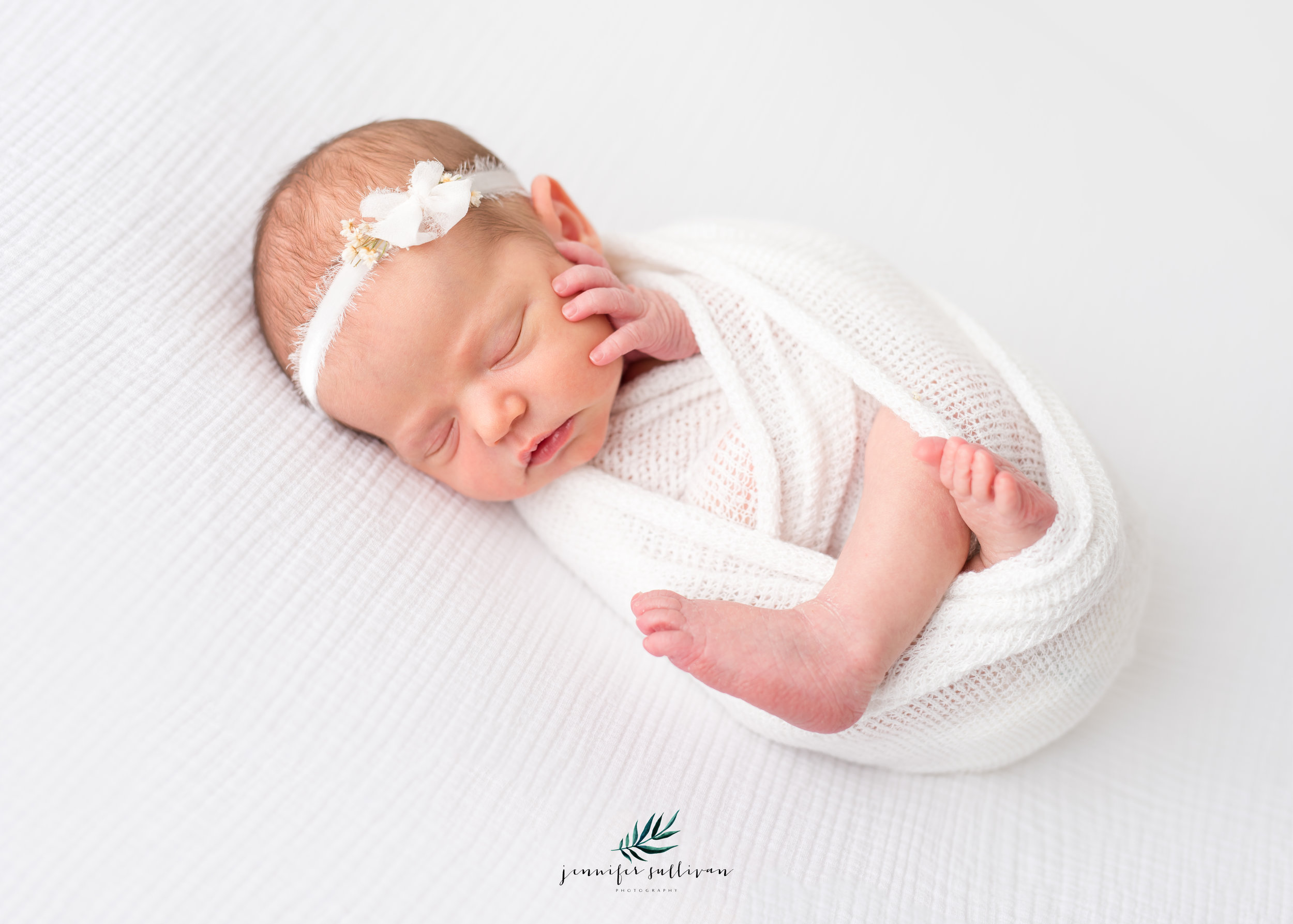 DARTMOUTH  NEWBORN PHOTOGRAPHER-400-13.jpg