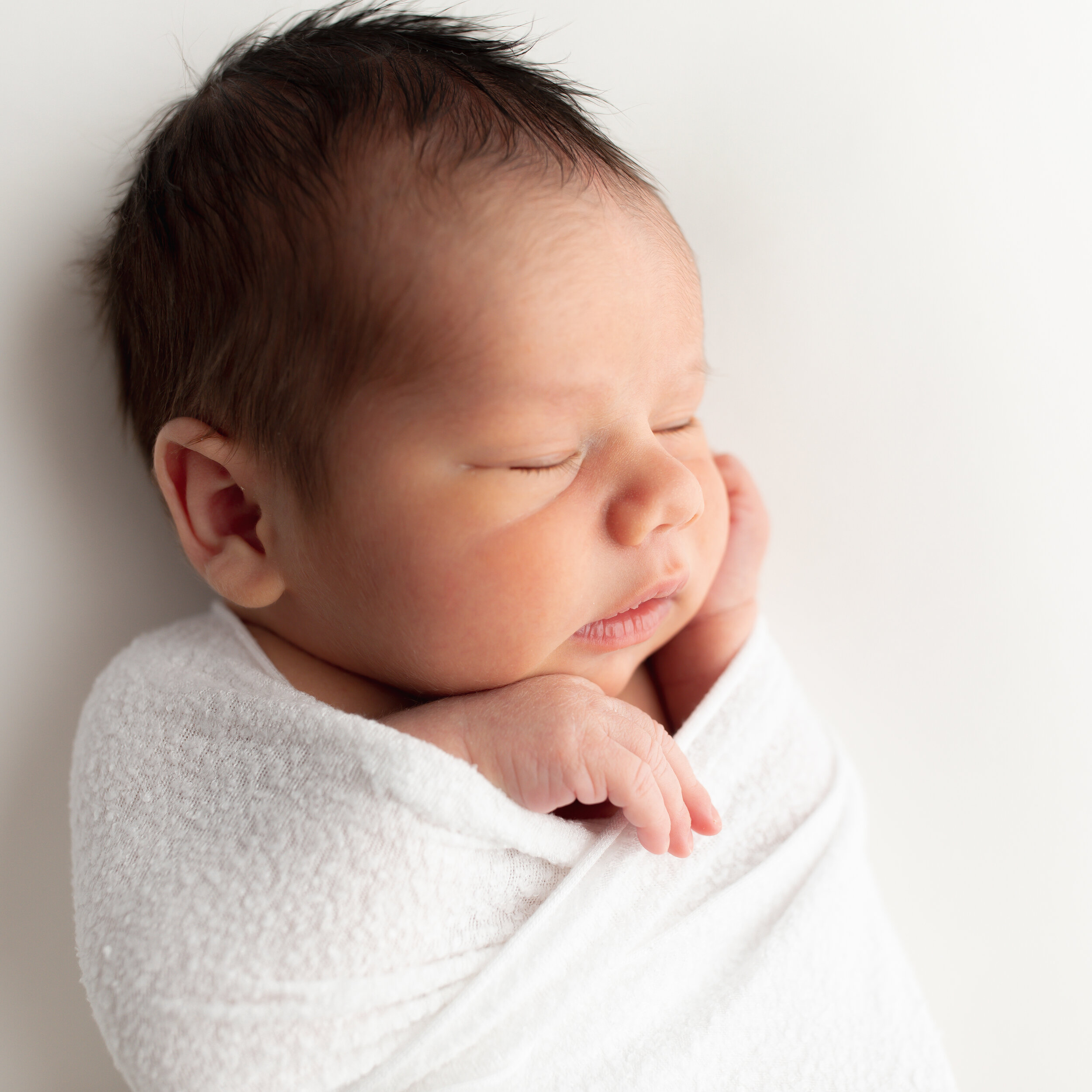 NEWBORN_PHOTOGRAPHER-DARTMOUTH-101-2.jpg