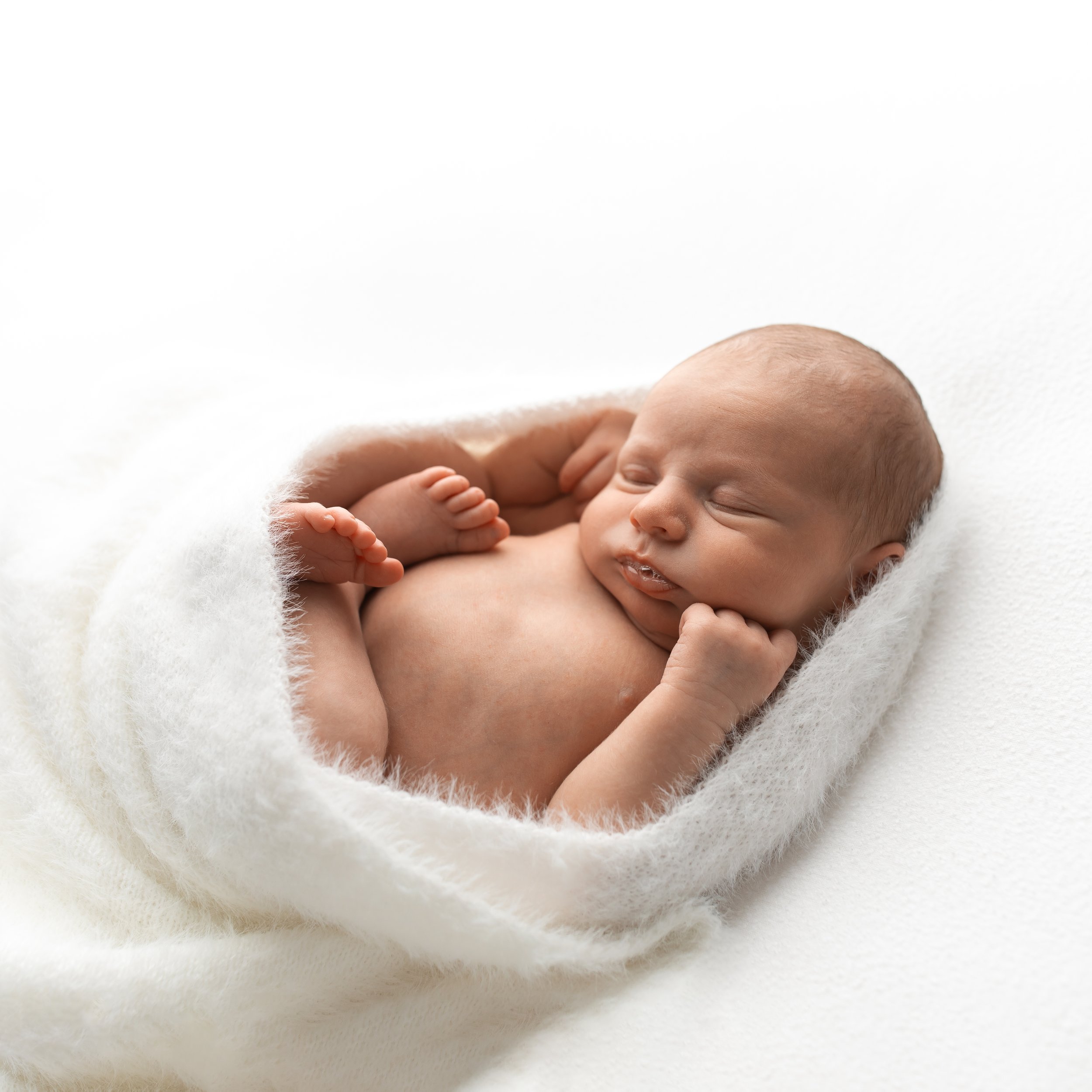 CHARLESTON-newborn-PHOTOGRAPHER-2.jpg