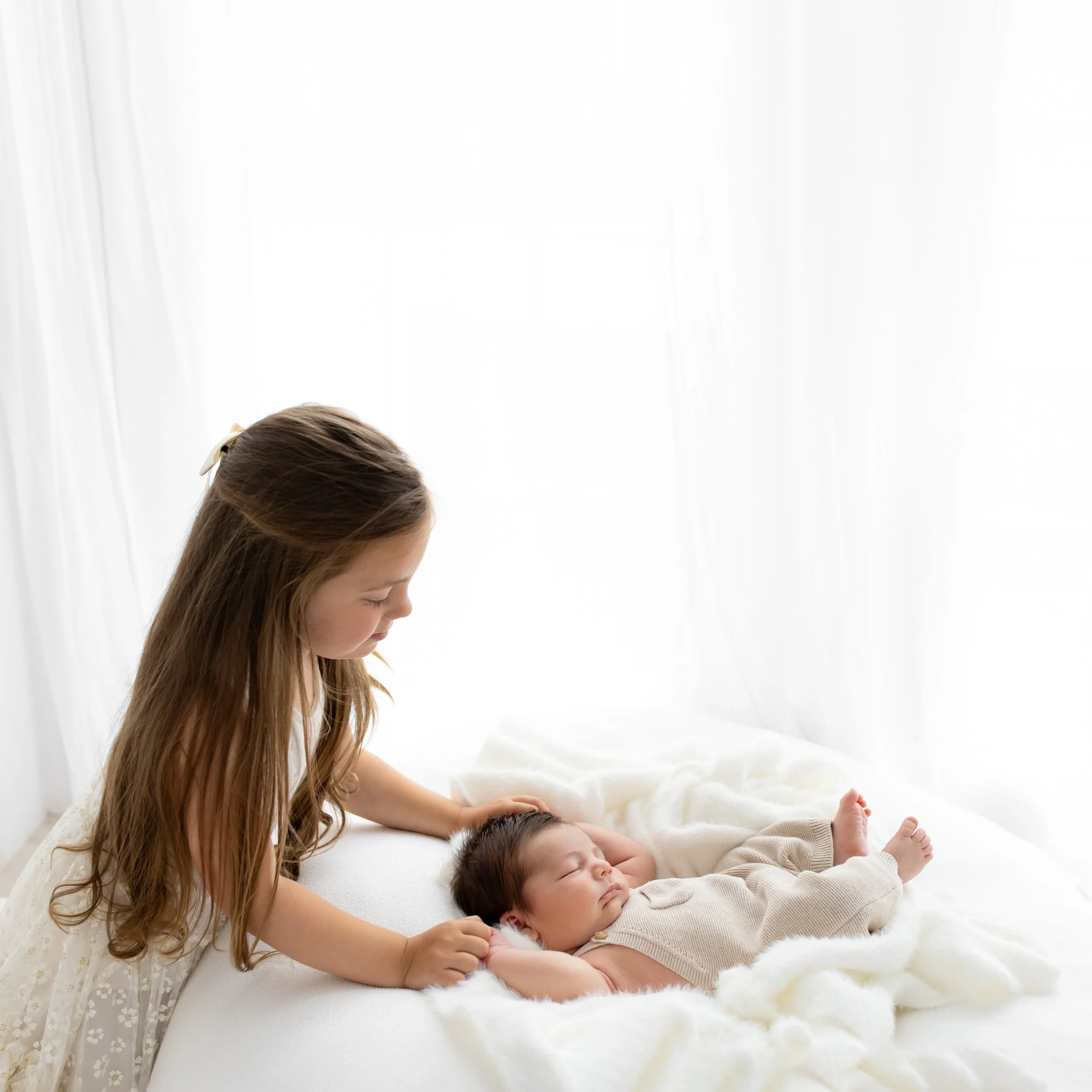CHARLESTON-NEWBORN-PHOTOGRAPHER-9.jpg
