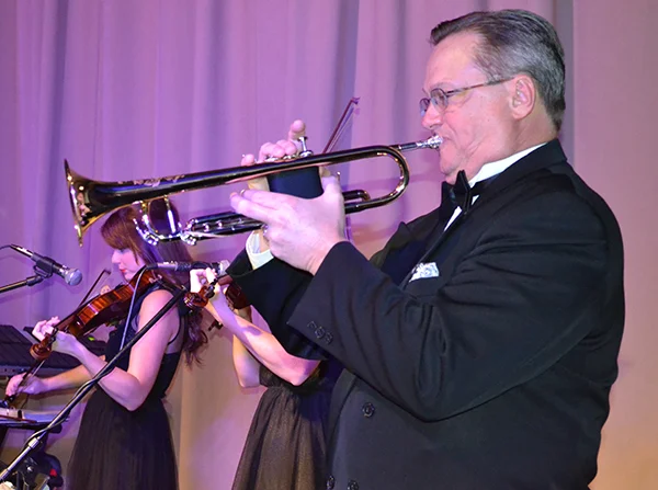 hornandviolin.jpg