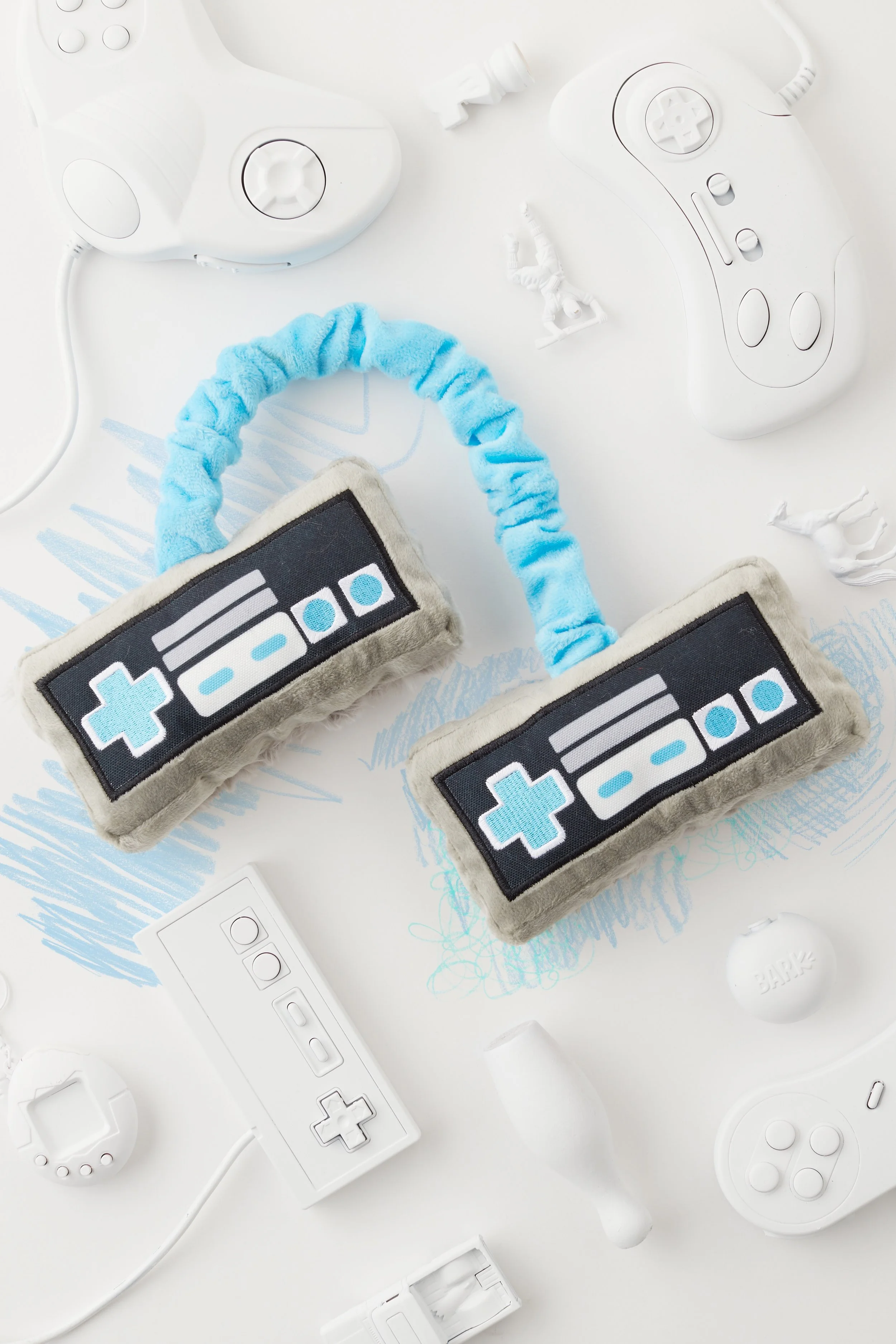 RETAIL_KO-GNAW-MI-CONTROLLERS_PRODUCT-STYLED_0043.jpg