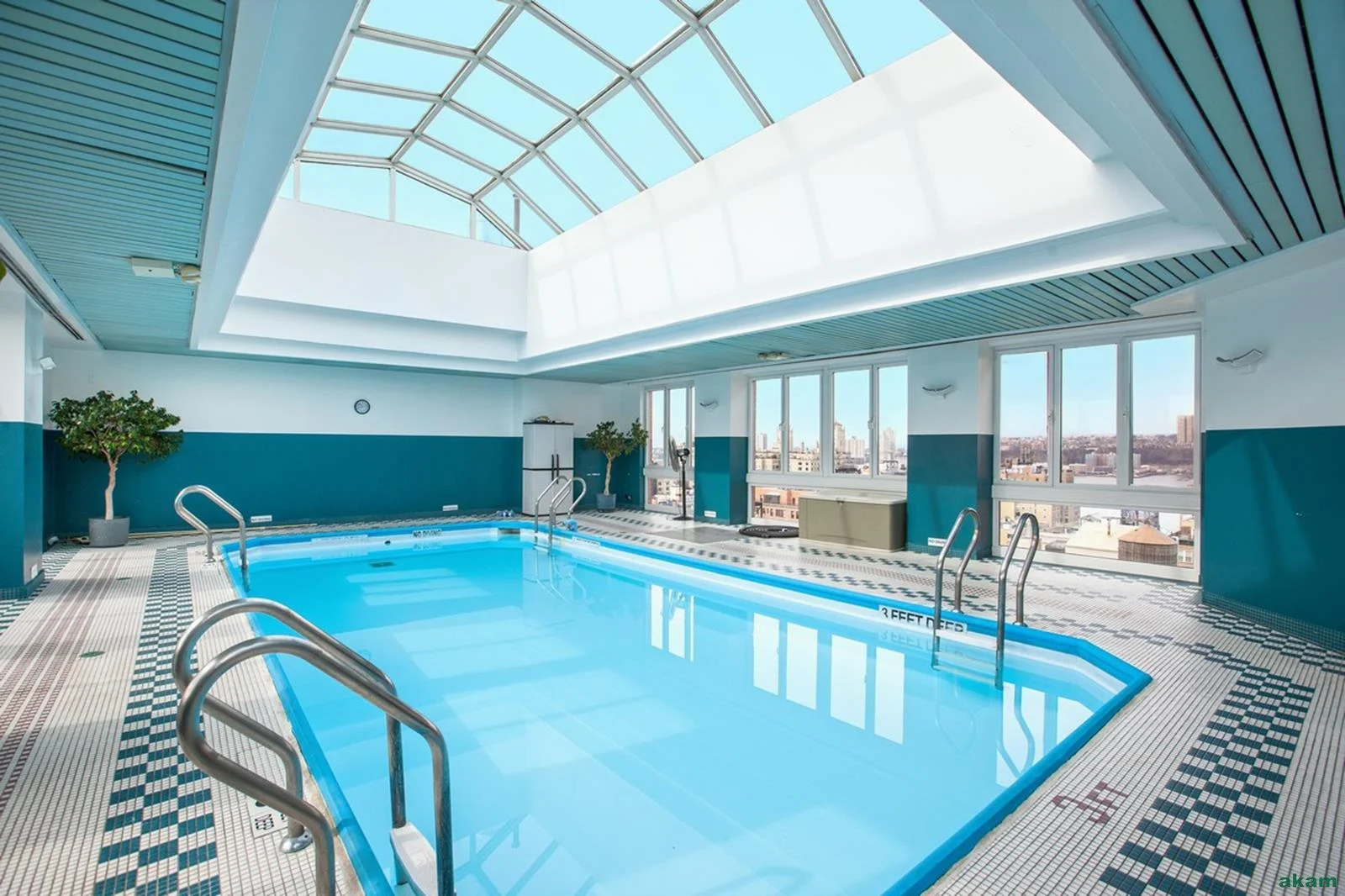 250 West 90, 4B